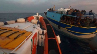 İtalyada göçmen operasyonu: 745 göçmen kurtarıldı