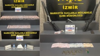 İzmirde 69 uyuşturucu operasyonunda 30 şüpheli tutuklandı