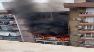 İzmirde çıkan yangında 3 kişi dumandan etkilendi