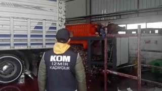 İzmirde gümrük kaçağı 27 ton ürün ele geçirildi