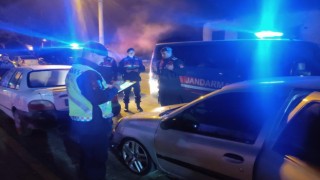 İzmirde huzur uygulamasında 37 aranan şahıs yakalandı