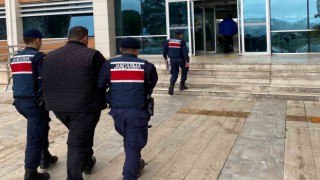İzmirde JASAT timleri firari suçlu avında: 9 hükümlü yakalandı