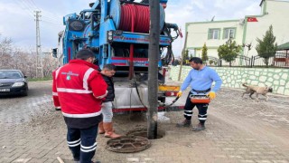 İzmit Belediyesi, selden etkilenen bölgelerde yaraları sarıyor