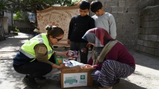 İzovalerik asidemi tanısı konan Arda Eymene özel yiyeceklerini Osmaniye Belediyesi ulaştırdı