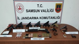 Jandarma aranan 595 kişiyi yakaladı