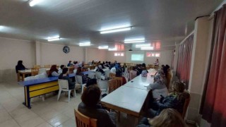 Jandarma ekiplerinin kadınlara yönelik eğitimlerini sürdürüyor