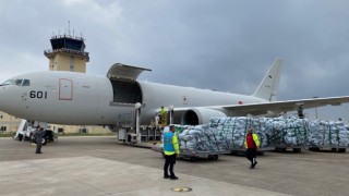 Japonya, NATO koordinasyonuyla Türkiyeye ilk yardım uçuşunu tamamladı