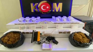 Kaçakçılık şüphelisi 7 kişi çok sayıda malzemeyle yakalandı