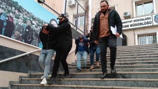 Kadıköyde 88 yaşındaki vatandaşı arayıp 500 bin TL dolandıran iki şüpheli yakalandı