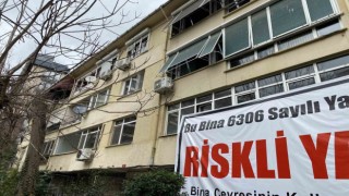 Kadıköyde bina sakinlerinin müteahhit kararsızlığı