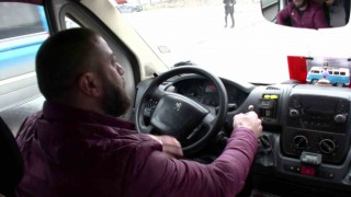 Kadın yolcuları rahatsız eden kişiyi uyarınca kavga çıktı