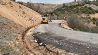 Kahramanmaraşta hasarlı yollar yenileniyor