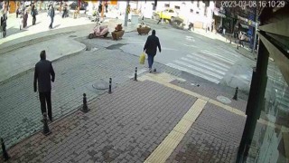 Kalp krizi geçiren taksicinin o anları güvenlik kamerasına yansıdı