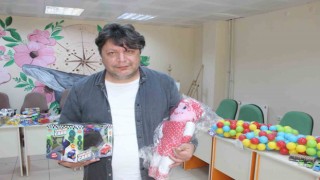Karamanda depremzede çocuklar için oyuncak kampanyası başlatıldı