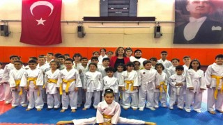 Karate ‘Kuşak terfi sınavı Bitliste yapıldı