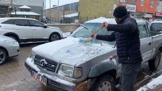 Karlıova Martın son günlerinde beyaza büründü