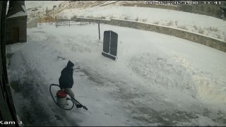 Karsta camilerin ses sistemlerini çalan hırsız yakalandı