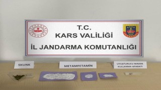 Karsta jandarmadan uyuşturucuya geçit yok