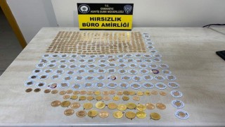 Kendisini polis olarak tanıttı, 19 tam, 28 yarım, 287 çeyrek ve 87 gram altın dolandırdı