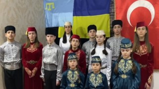 Kırım Tatar uyruklu çocuklardan Çanakkale türküsü