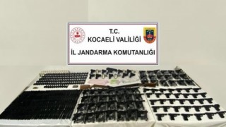 Kocaelide bir ayda 28 silah ve 835 silah parçası ele geçirildi
