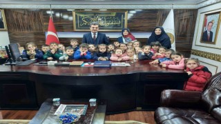 Kumbaralarındaki paraları bağışladılar
