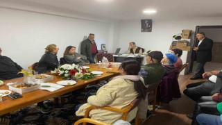 Kuşadası Gazeteciler Derneğinde Avcı, güven tazeledi