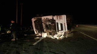 Kuzey Marmara Otoyolunda yabancı plakalı tır devrildi