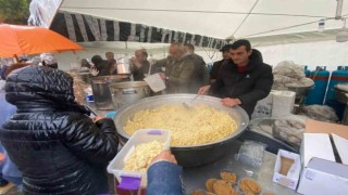 Lapseki Belediyesi deprem bölgesinde iftarlara başladı