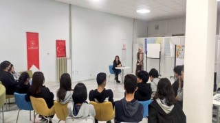 Lise öğrencilerine ‘depremzedelere yaklaşım eğitimi