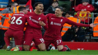 Liverpool, Manchester Uniteda gol oldu yağdı