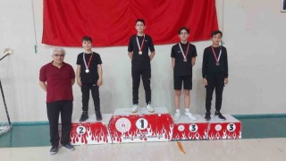 Manisada 18 Mart Çanakkale Şehitleri Anma Masa Tenisi Turnuvası yapıldı