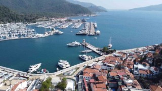 Marmariste oteller hazırlıklarını yaparak misafirlerini beklemeye başladı