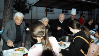 Menteşe Belediyesi Ramazan çadırında ilk iftar