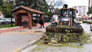 Mersin Büyükşehir Belediyesi fırtına uyarısına karşı teyakkuzda