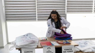Mersinde depremzede öğrencilere kırtasiye desteği