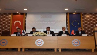 Meslek liseleri deprem bölgesine yardım için fabrika gibi çalışıyor