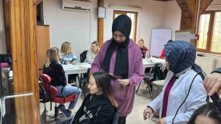 Meslek öğrenen eller depremzede kadınlar için çalışacak