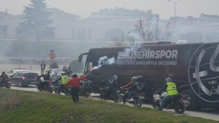 Motor sporları kulübünden Eskişehirspora büyük kortej