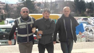 Motosiklet satış bayisinde 2 kişiyi yaralayan şüpheli adliyede