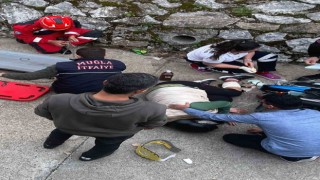 Motosiklet sürücüsü su kanalına uçtu
