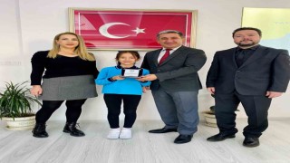 Muğlada 18 Mart Resim Yarışmasında dereceye giren öğrenciler ödülünü aldı