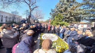 Muhsin Yazıcıoğlu kabri başında dualarla anıldı