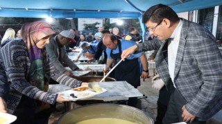 Nazilli Belediyesinin iftar sofralarında vatandaşlar bir araya geliyor