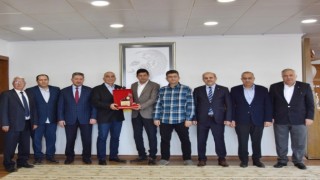 Nazilli OSB yönetimi Başkan Özcan ile görüştü