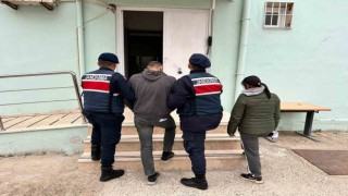 Nazillide jandarma ekipleri hırsızlık şüphelilerini suçüstü yakaladı