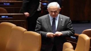 Netanyahu: “Yargı düzenlemesinin ikinci ve üçüncü okumaları bir sonraki meclis oturumuna ertelendi”