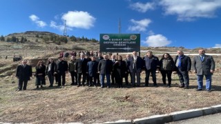 Nevşehirde Deprem Şehitleri Ormanına ilk fidanlar dikildi