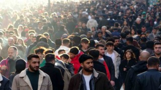 Nüfusun yüzde 49,9u kadın, yüzde 50,1i erkek
