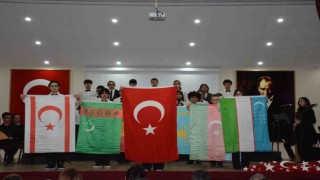 Öğrenciler kazandıkları para ödülünü depremzedelere bağışladı
